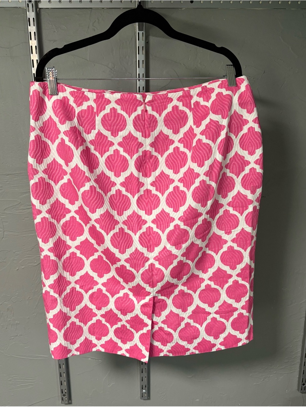 Talbots Pink and White Moroccan-Style Pencil Skirt - Picture 2 of 8